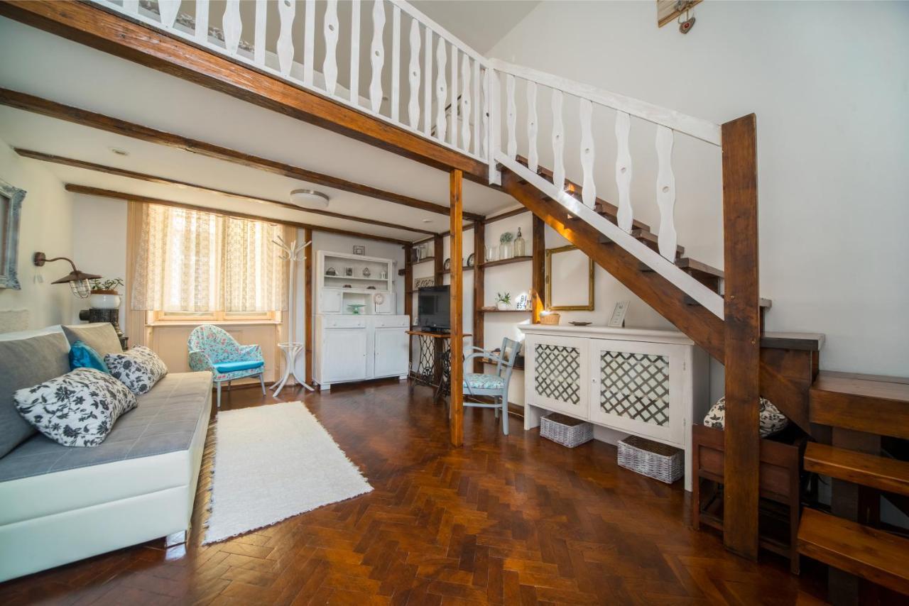 Agria Vintage Apartment