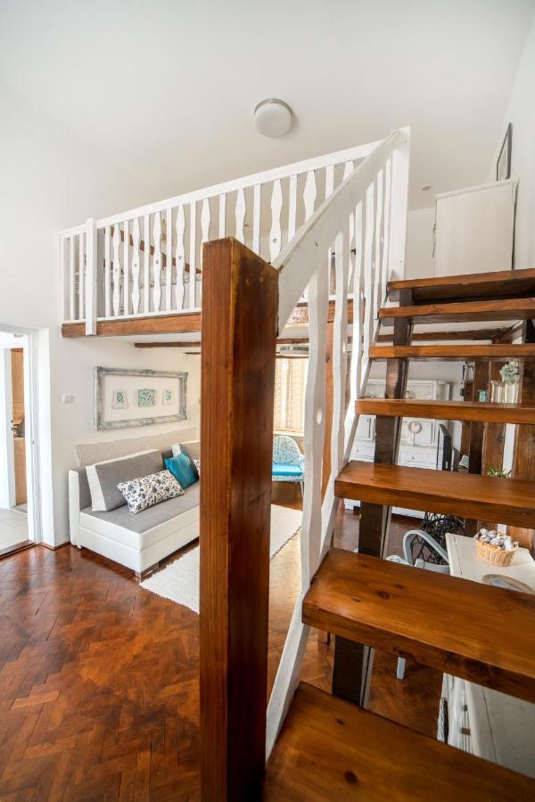 Agria Vintage Apartment